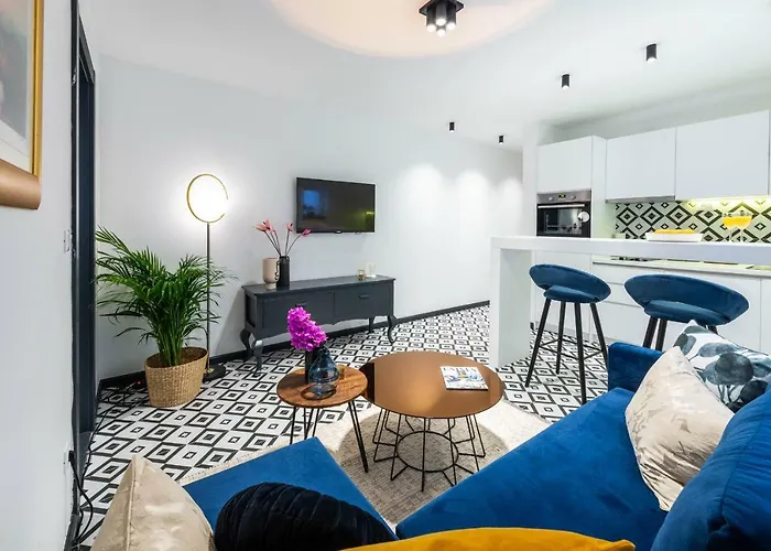 Sun And Stone Lägenhet *